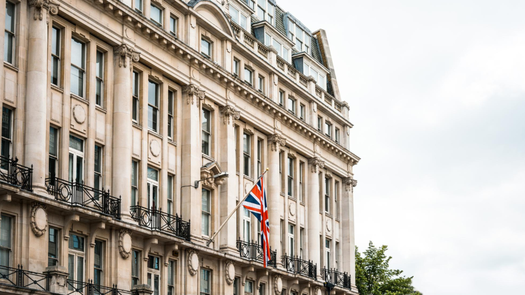 Birleşik Krallık’ta Süresiz Oturum (ILR) Süresinin Uzatılmasıyla İlgili Parlamento Tartışması